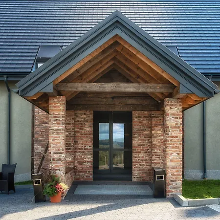 Szary Szálloda Michałowice