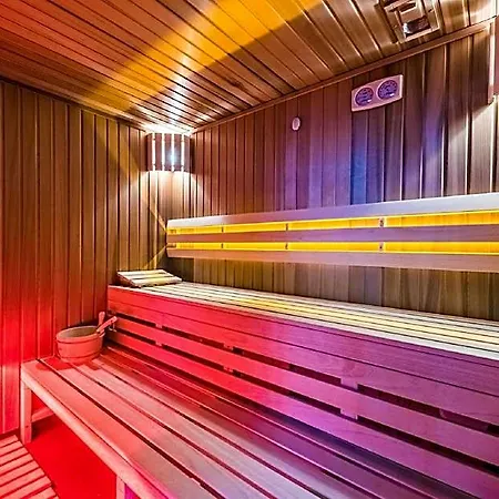 Szary Hotel 3*