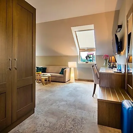Szary Hotel Michalowice (Lesser Poland)